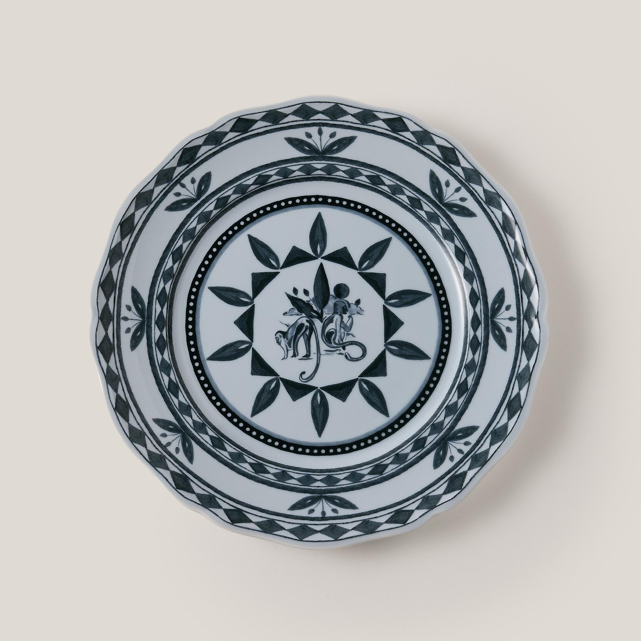 Reverie des pins dining plate Celeste