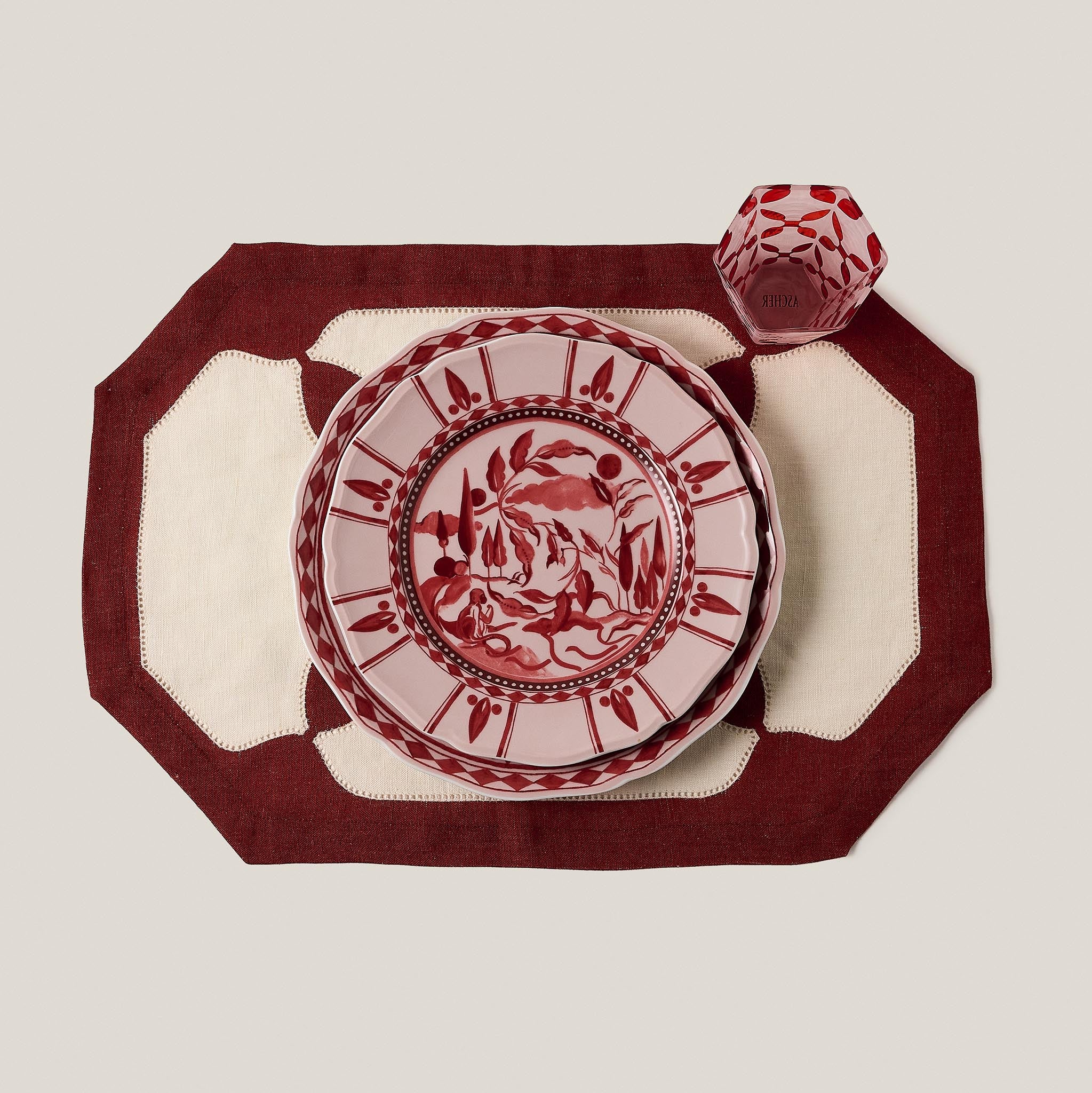 Reverie des pins Dessert Plate Carmin