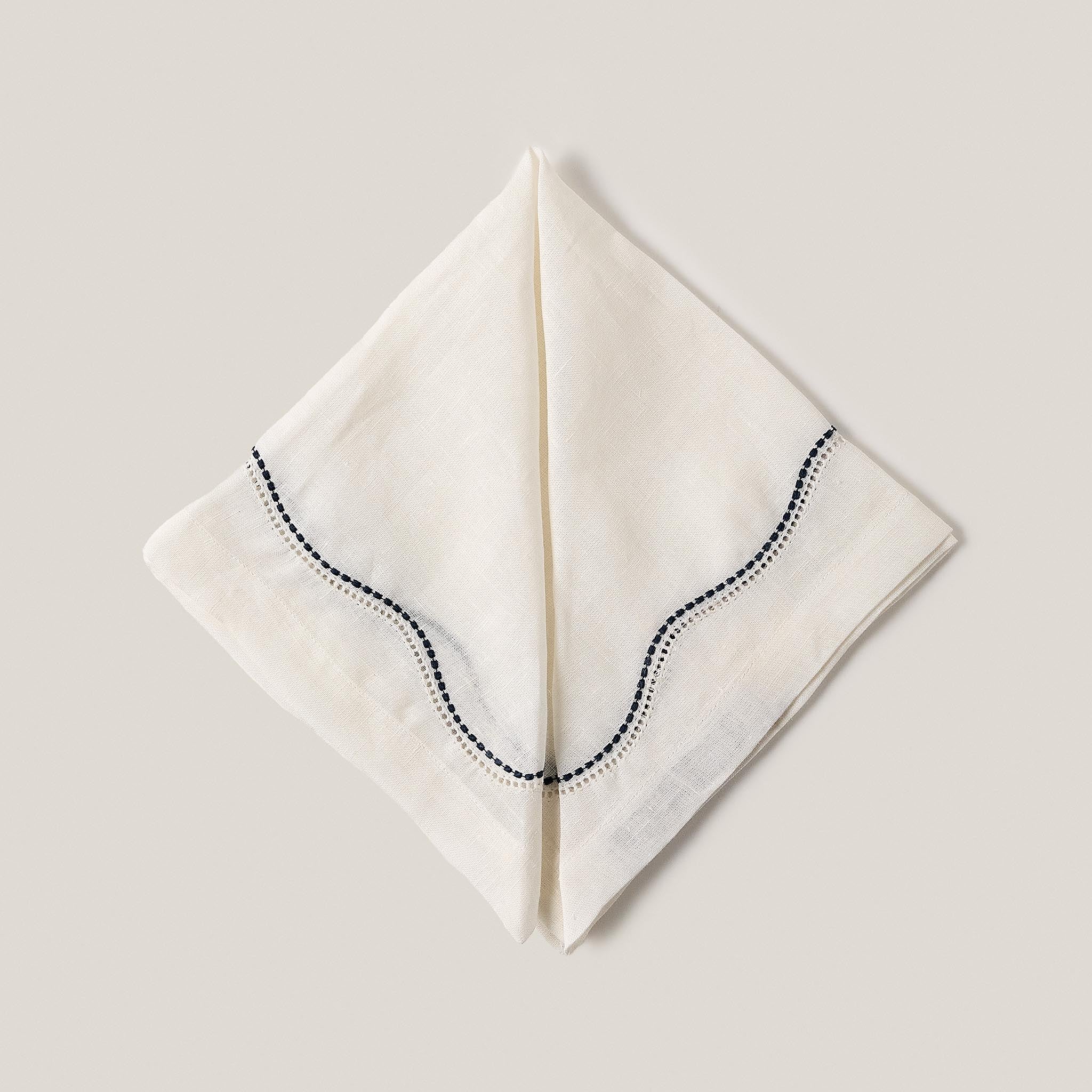 Le chemin napkin white