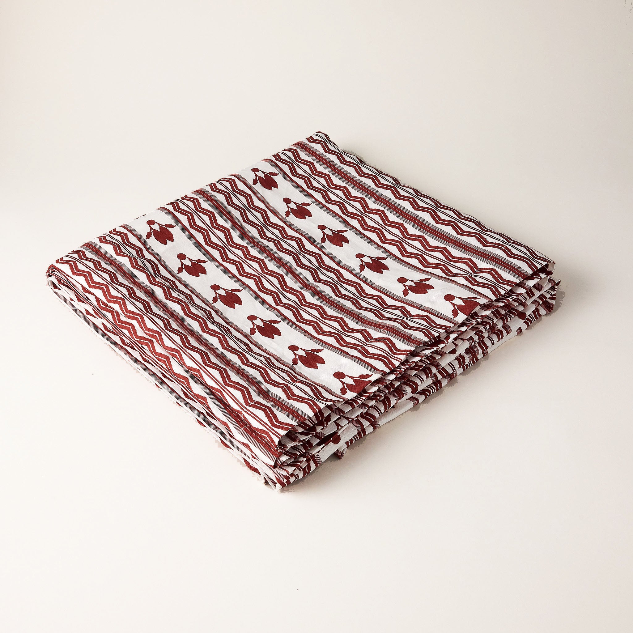 Les Allées de Pins tablecloth